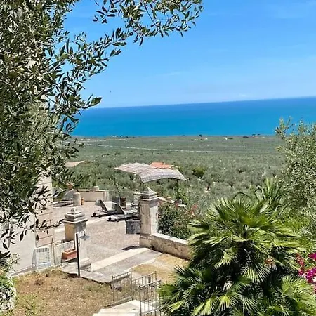 La Terrazza A شقة