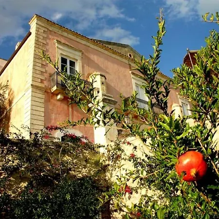 La Terrazza A *
