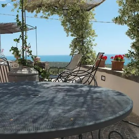 La Terrazza A